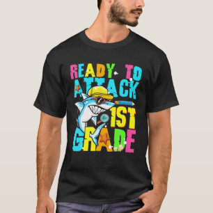 T-shirt Prêt À Attaquer Le Requin De 1Ere Année De Retour