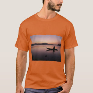 T-shirt Promenade en bateau au coucher du soleil sur le la