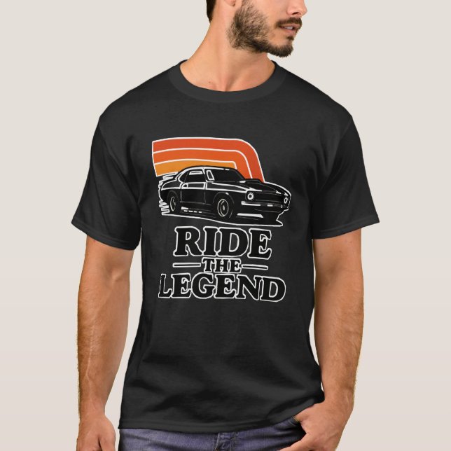 T-shirt Promenez-Vous Dans Le Legend Classic Car Tee (Devant)