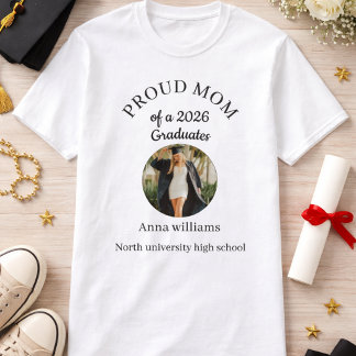 T-shirt Proud Mom of 2026 Graduate Custom Photo Shirt