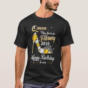 T-shirt Queen Est Né En Février 2010 13e Anniversaire 13 Y