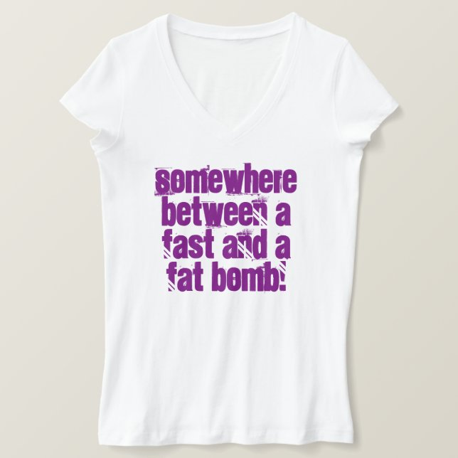 T-shirt Quelque part entre un rapide et un gros tee - shir (Design devant)
