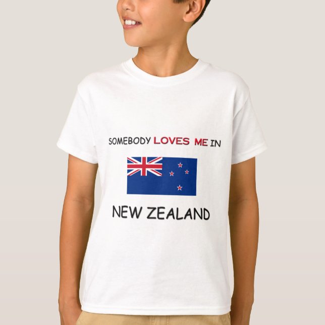 T-shirt Quelqu'un m'aime en NOUVELLE ZÉLANDE (Devant)