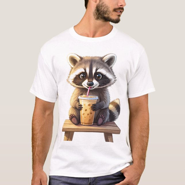 T-shirt Raccoon Drinking Iced Coffee (Devant)