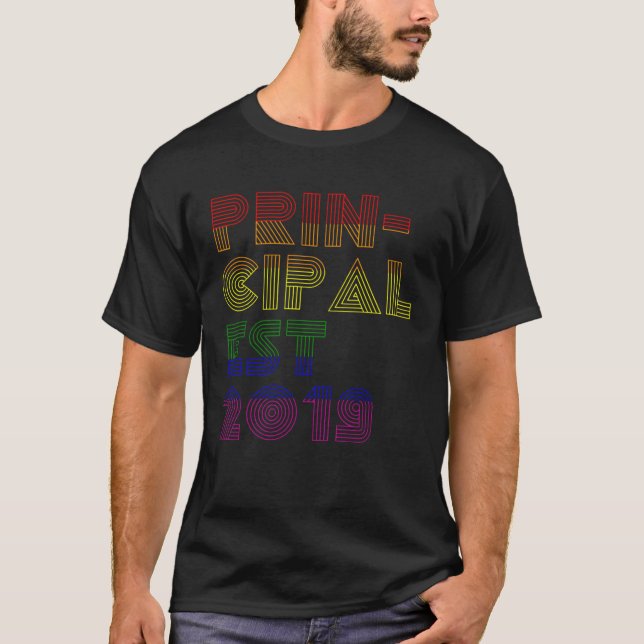 T-shirt Rainbow Principal Est 2019 Nouvelle École Principa (Devant)