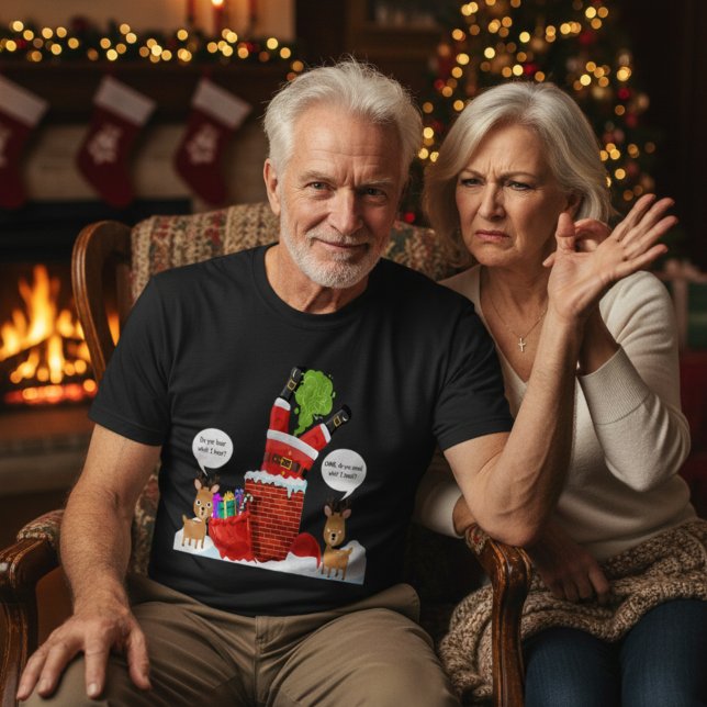T-shirt Reindeer's Smelly Christmas Drôle Cartoon (He’s festive. She’s fighting for her life. 💀🎄 Perfect tee for holiday troublemakers.)