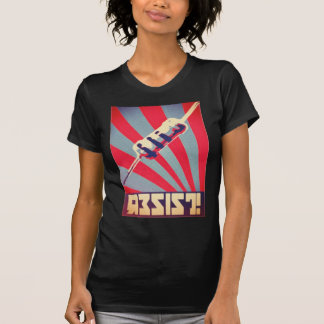 T-shirt Résistez à la chemise de propagande