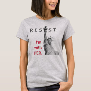 T-shirt RÉSISTEZ - je suis avec elle - à Madame Liberty