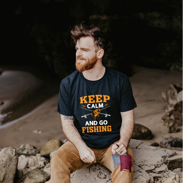 T-shirt Restez Calme Et Allez Pêcher (Créateur téléchargé)