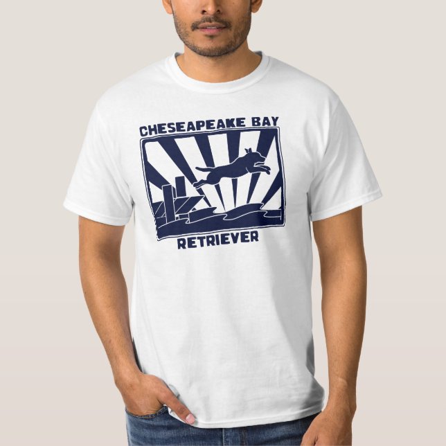 T-shirt Retriever de la Baie de Chesapeake sautant de dock (Devant)