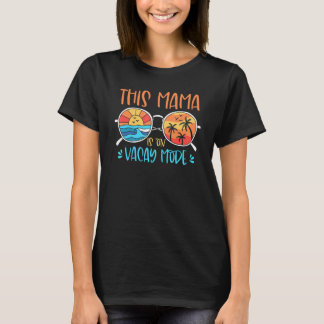 T-shirt Rétro Cette Mama Est En Mode Vacay Lunettes De Sol