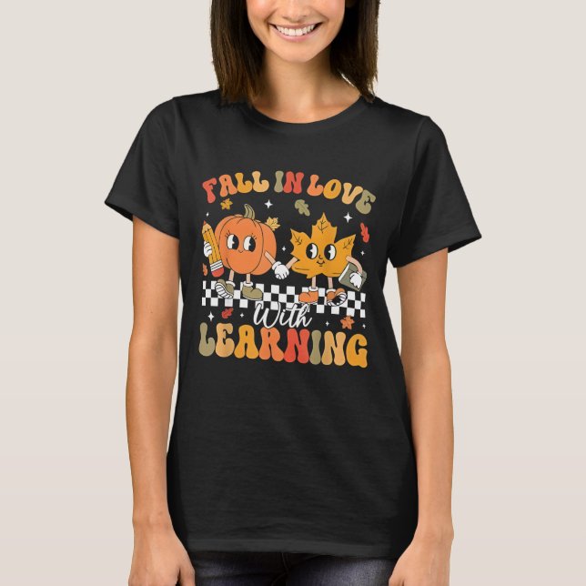 T-shirt Retro Fall In Love With Learning Autumn Pumpkin Te (Devant)