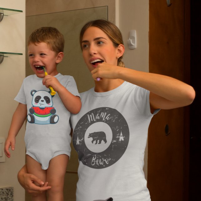 T-shirt Retro Mama Bear Fête des mères (Créateur téléchargé)