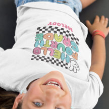 T-shirt rétro mignon de retour à l'école quatrième