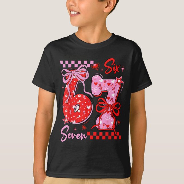 T-shirt Retro Preppy Coquette Bow 6 7 Six Seven Love Valen (Devant)