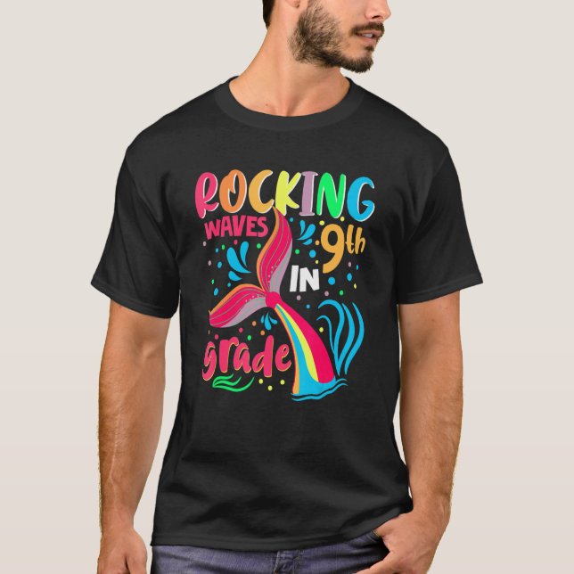 T-shirt Rocking Waves In 9th Grade Back To School Girls (Devant)