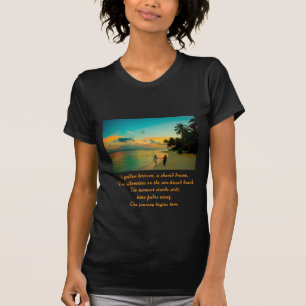 T-shirt  Romantic Sunset Beach Silhouette T-Shirt)