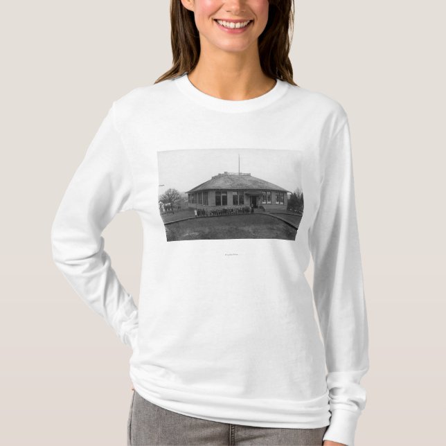 T-shirt Roseburg, OU vue d'école d'Etat de côté Ouest (Devant)