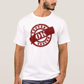 T-shirt rouge correct examiné par timbre