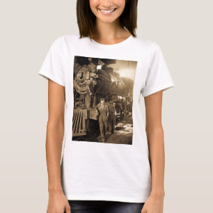 T-shirt Roundhouse Rosies de cru de Première Guerre