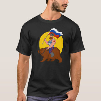 T-shirt Russe montant un ours