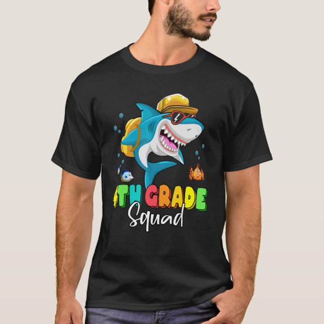 T-shirt Sacoche de requin de 4e année Retour à l'école gar (Devant)