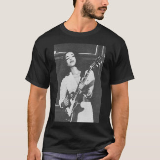 T-shirt Sade jouant à la guitare Sticker