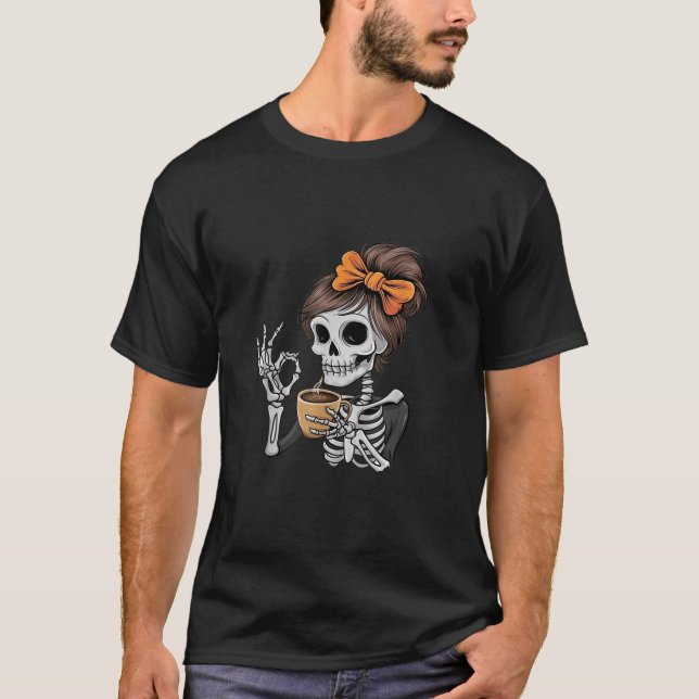 T-shirt Saison Éffrayante amusante Squelette Messy Bun Cof (Devant)