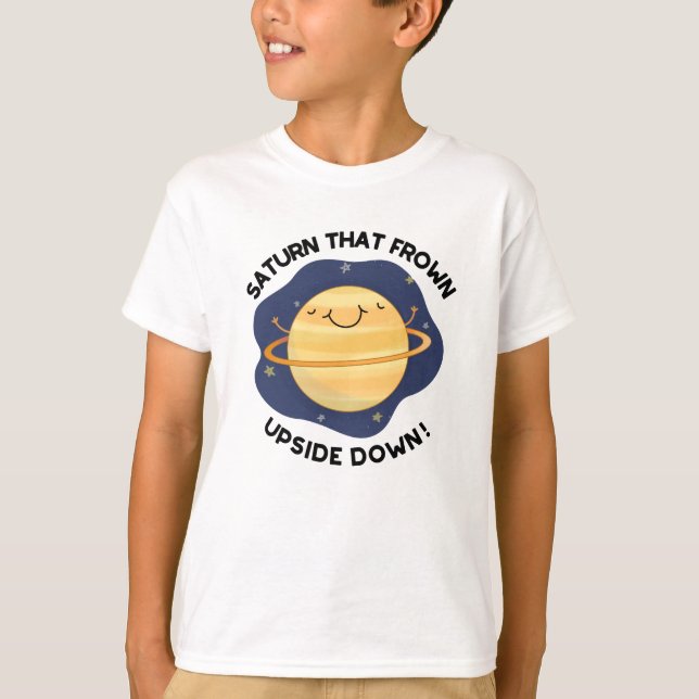 T-shirt Saturne Qui A Froid À L'Arrière Du Jeu De Planète  (Devant)