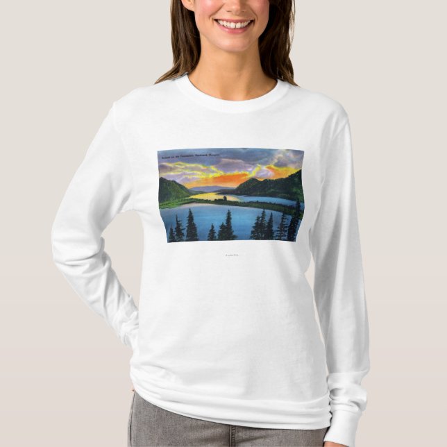 T-shirt Scène de coucher du soleil sur le fleuve Columbia (Devant)
