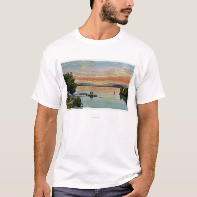 T-shirt Scène de coucher du soleil sur le lac (Devant)