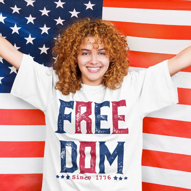 T-shirt Script de rétro Freedom Grunge | Depuis 1776 T-shi (Créateur téléchargé)