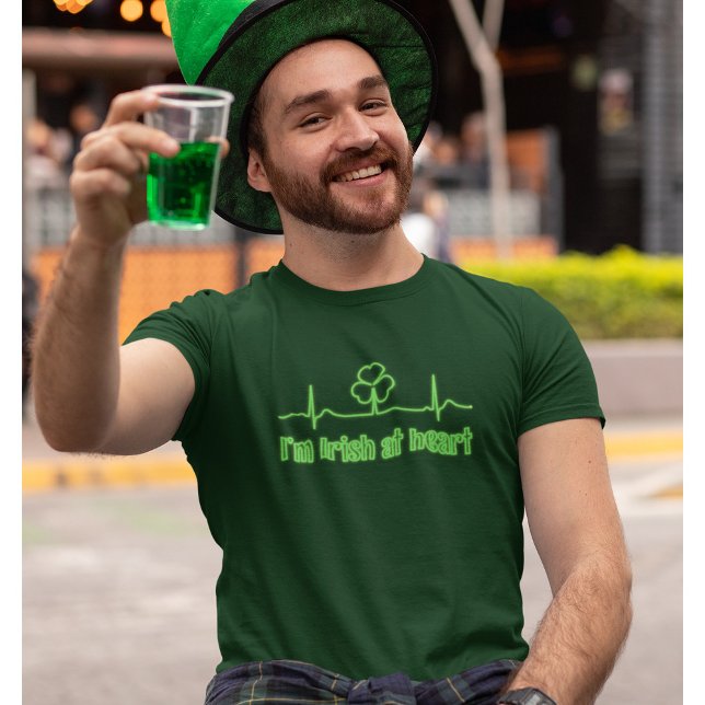 T-shirt Shamrock Heartbeat St Patrick's Day (Créateur téléchargé)