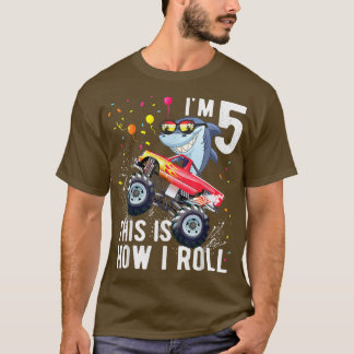 T-shirt Shark Monster Truck 5e anniversaire Garçons et fil