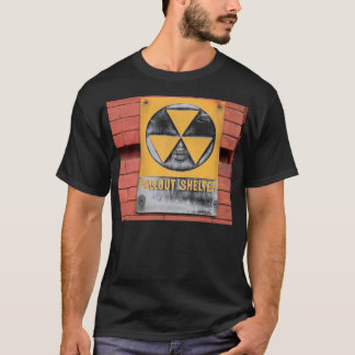 T-shirt Signe d'abri contre les retombées radioactives