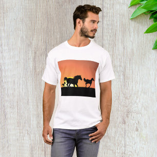 T-shirt Silhouette de chevaux sauvages au coucher du solei