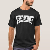 Snowboarding de silhouette de surf des neiges de