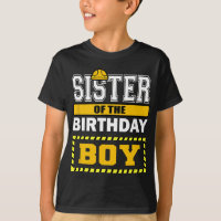 Soeur De L'Anniversaire Boy Construction Travaille