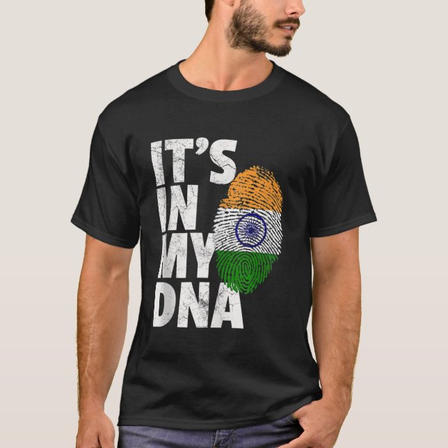 T-shirt SON DANS MON ADN Inde Indienne Drapeau Fierté Homm (Devant)
