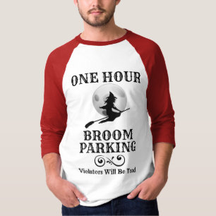 T-shirt Sorcière de Halloween un stationnement de balai