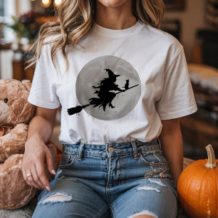 T-shirt Sorcière Éffrayante d'Halloween traversant une Ple