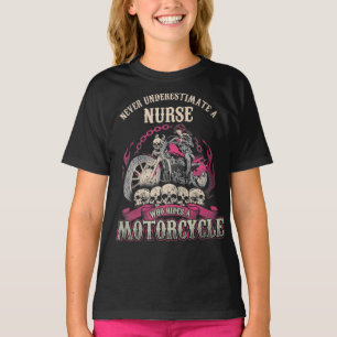 T-shirt Sous-estimer l'infirmière qui conduit le moto moto