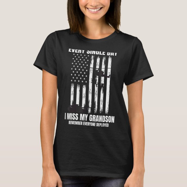 T-shirt Souvenez-vous que tout le monde déployé Grand-fils (Devant)