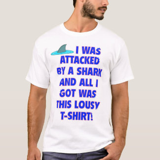 T-shirt Souvenir d'attaque de requin