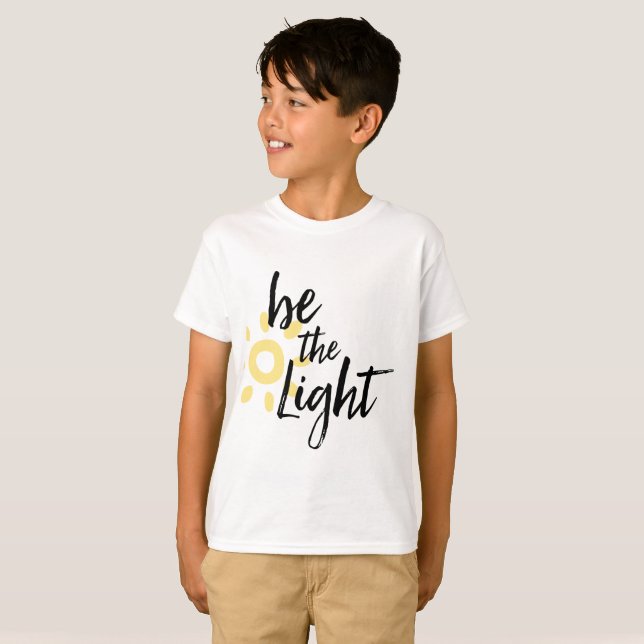 T-shirt Soyez la pièce en t légère (Devant entier)