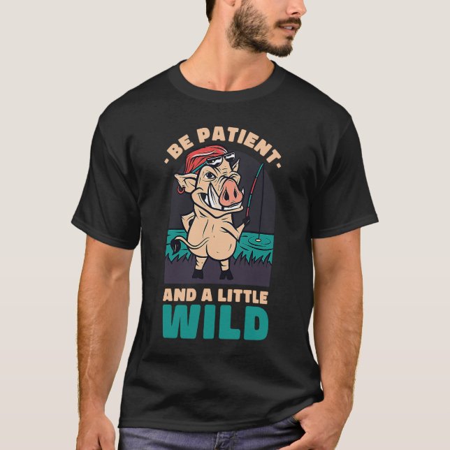T-shirt Soyez Patient Et Un Petit Char De Chasse Animale S (Devant)