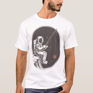 T-shirt Space Fisher – Astronaut Catching the Sun and Moon