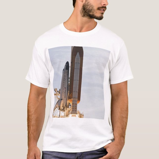 T-shirt Space Shuttle Endeavor se lève sur 2 (Devant)