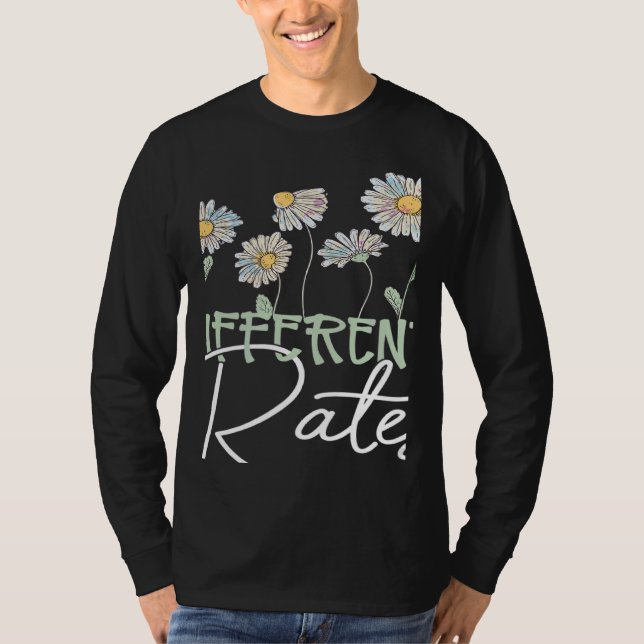T-shirt Special Education Teacher We All Grow at Different (Devant)