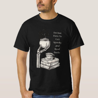 T-shirt Spooky & Books: Witchy Skeleton Hand Cauldron